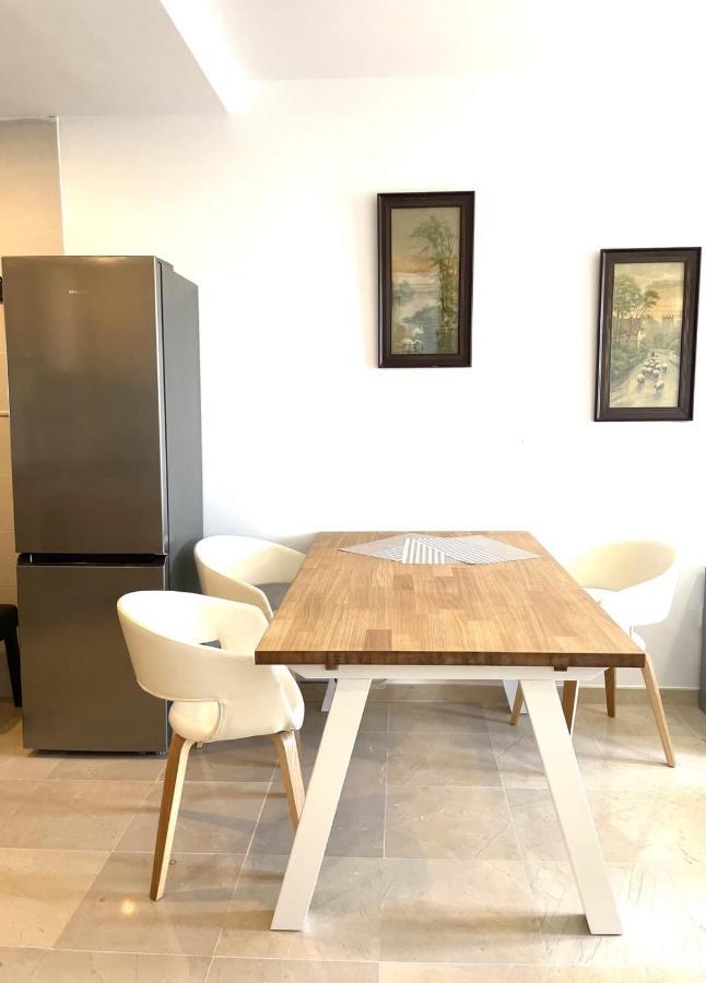 Casa Rosa Nova Apartment มาร์เบยา ภายนอก รูปภาพ