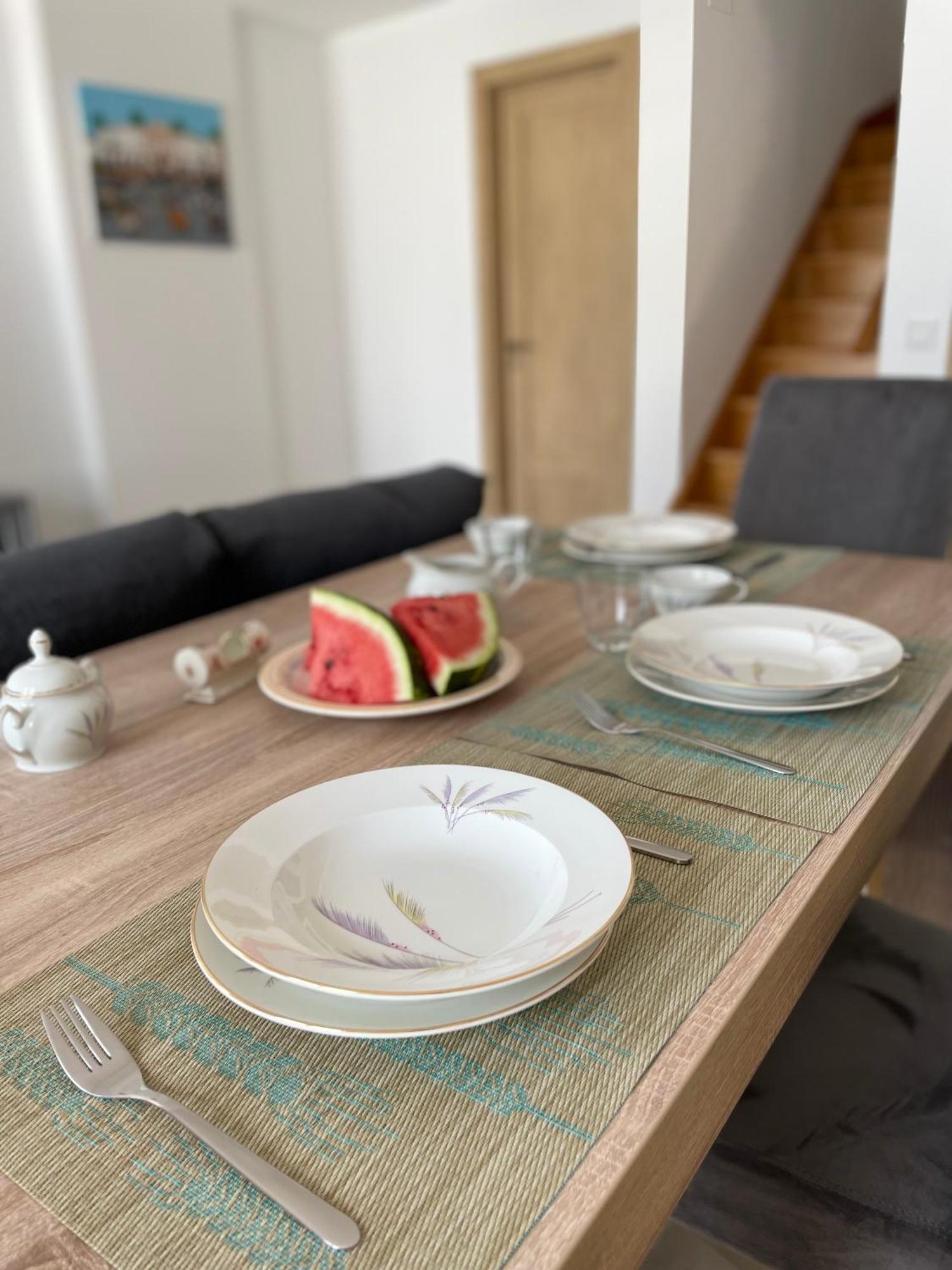 Casa Rosa Nova Apartment มาร์เบยา ภายนอก รูปภาพ